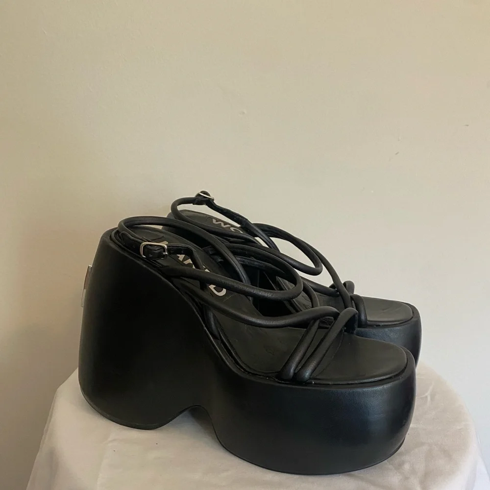 Naked Wolfe Black Platform Strappy Sandals - Picture 5 of 6